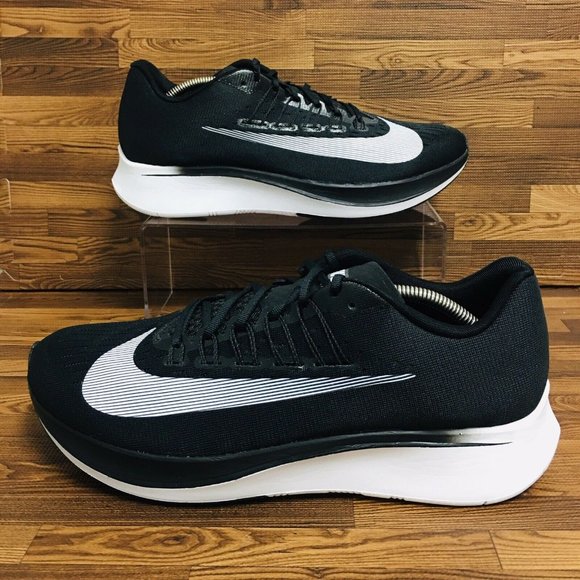 nike zoom fly mens